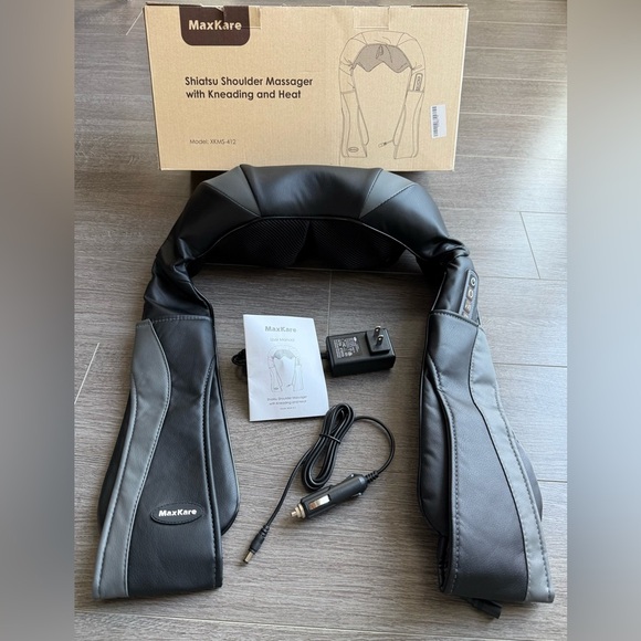 MaxKare Neck and Shoulder Massager - Picture 7 of 9